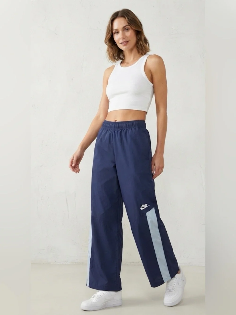 Nike Sportswear Women's Woven Wide-Leg Track Pants Navy Blue Size Small NWT
